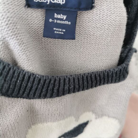 2/$20 Baby Gap knit bodysuit size 0-3 - Picture 5 of 5